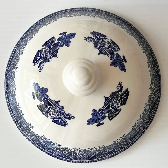 Churchill England Blue Willow Covered Vegetable Dish Soup Tureen Blue & White - Picture 5 of 8